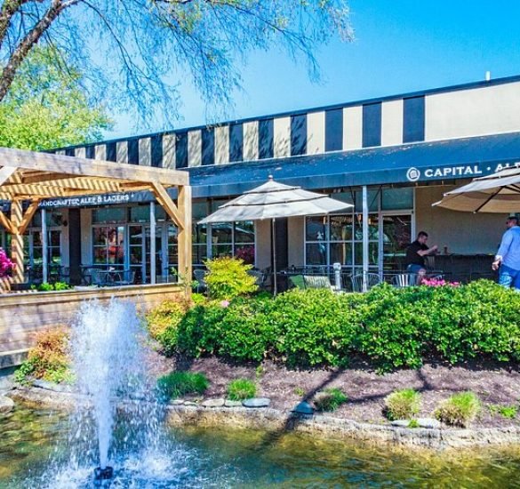 outdoor-patio-and-bar